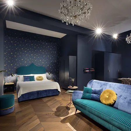 Agora' - Boutique 4*