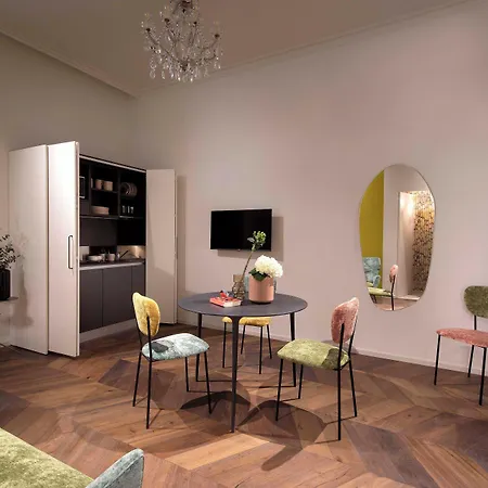 Agora' - Boutique