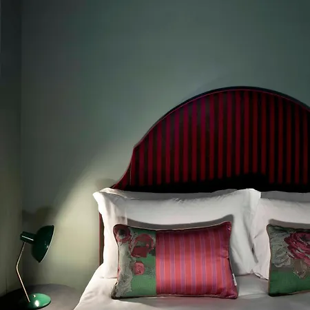 Agora' - Boutique Aparthotel *