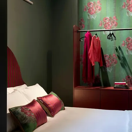 Agora' - Boutique * Turin