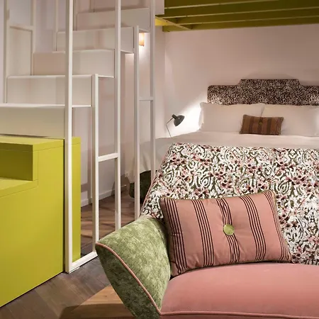 Agora' - Boutique * Turin