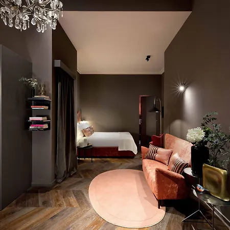 Agora' - Boutique