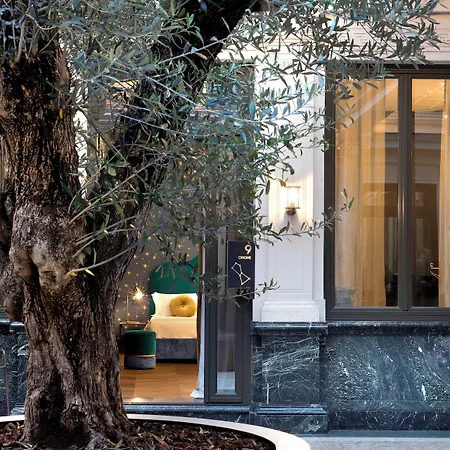 Agora' - Boutique 4*