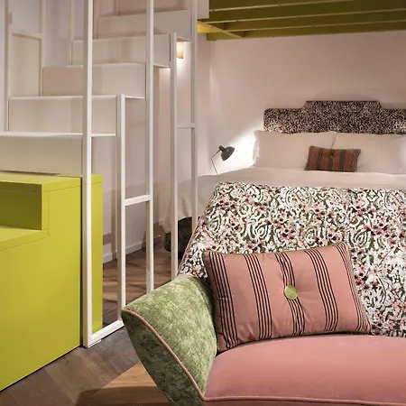 Agora' - Boutique